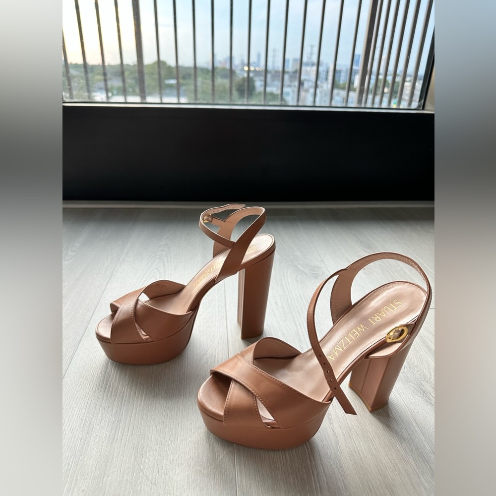 stuart weitzman tan heels